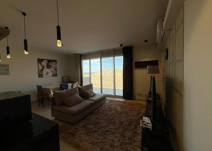 Alpesi faház For Rent In Il Monte Galala With Sea View Ajn-Szuhna